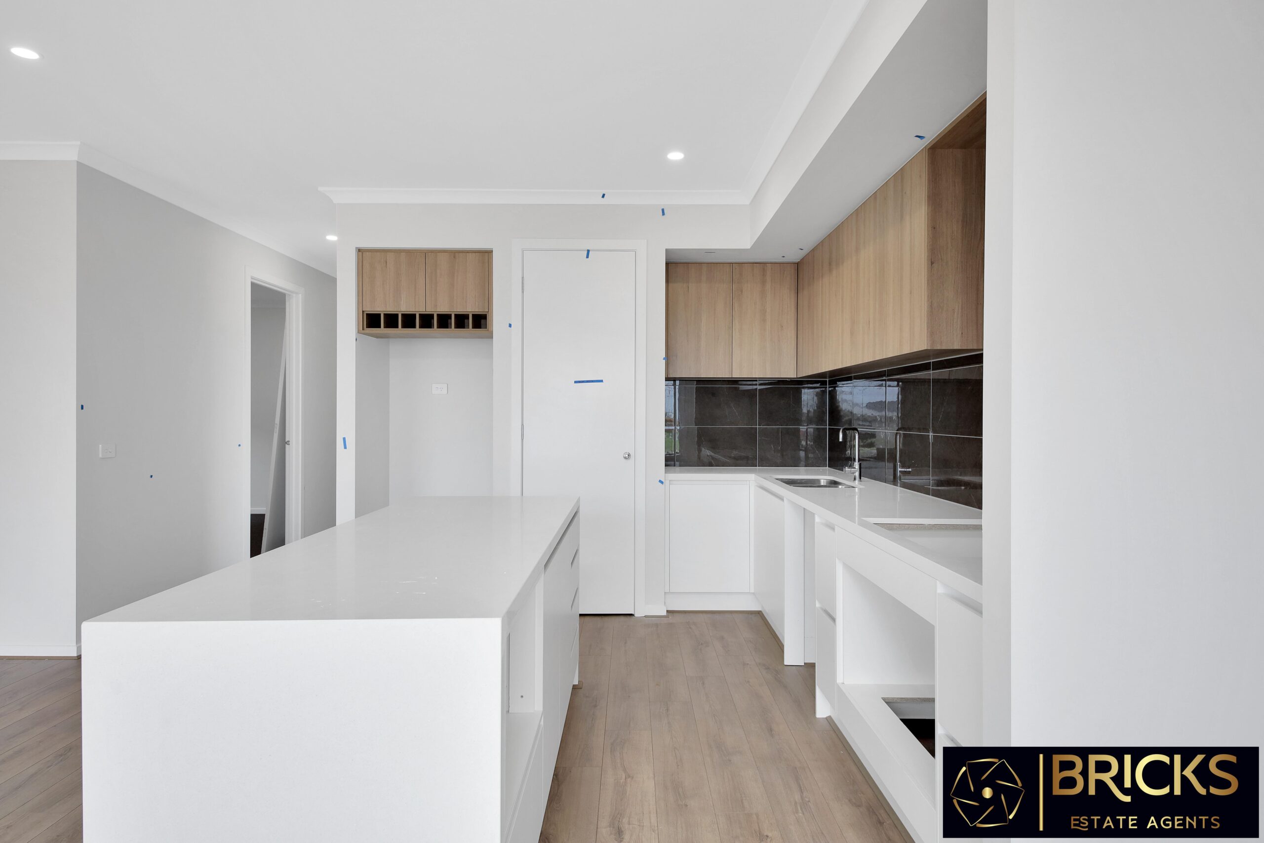 141879278__1743217511-141879278__1743216376-23251-IMG9332-8