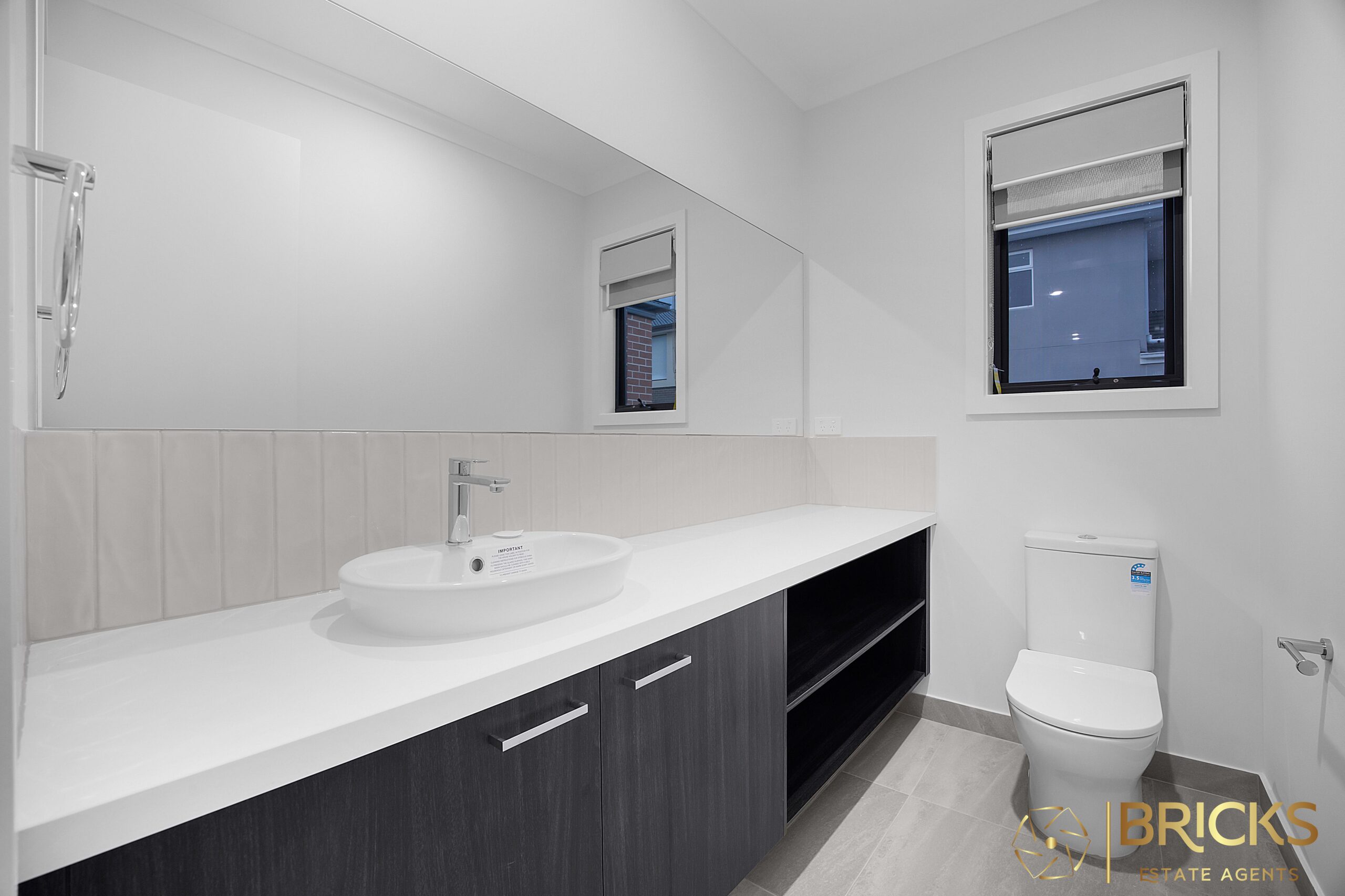 176073554__1763685596-176073554__1763685432-37019-026A1267-1